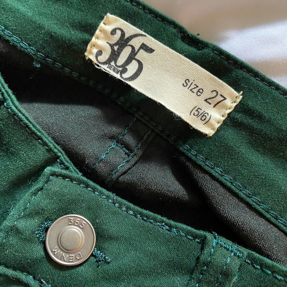 green straight fit pants